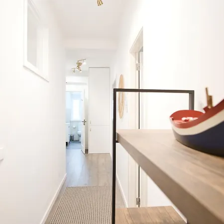 Charming 3br In The Heart Of Town By Feel