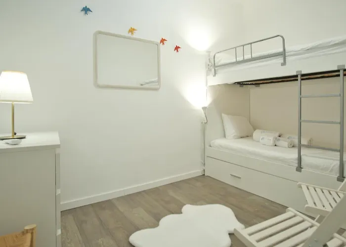 Appartement Charming 3br In The Heart Of Town By Feel Nazaré