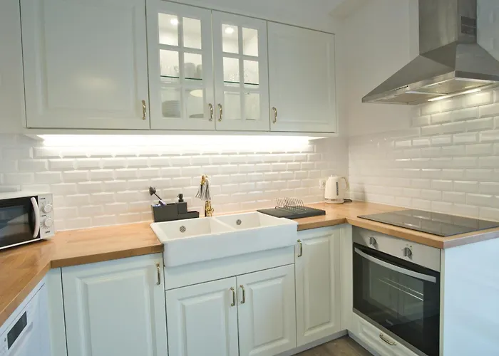 Charming 3br In The Heart Of Town By Feel Appartement