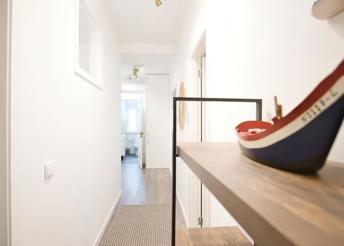 Charming 3br In The Heart Of Town By Feel Nazaré