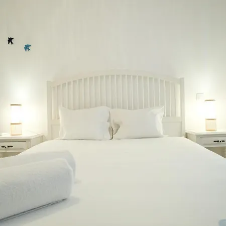 Charming 3br In The Heart Of Town By Feel Apartman Nazaré